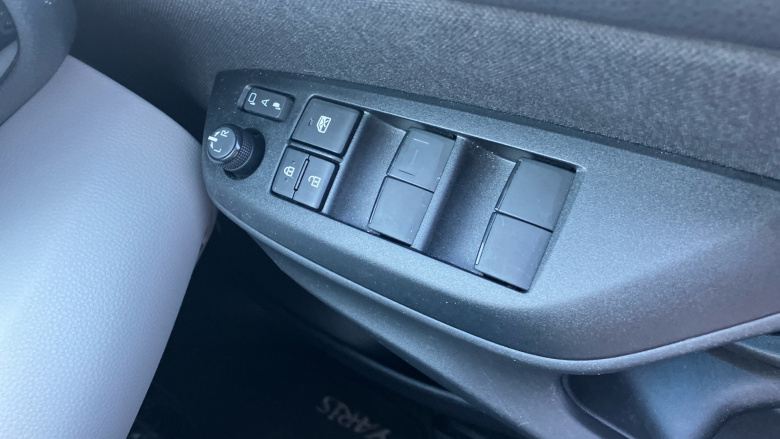 Toyota Yaris 1.5 Hybrid Excel 5dr CVT Hybrid Hatchback